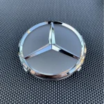 The MERCEDES BENZ 4-Piece Silver 75mm/2.95-inch wheel center cover fits most models - Image 9